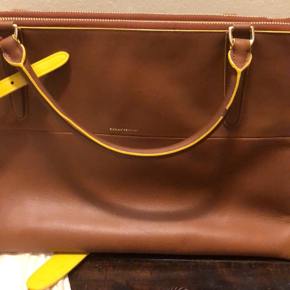 Authentic Tan leather Coach Borough bag crossbody/shoulder bag - Picture 6 of 13